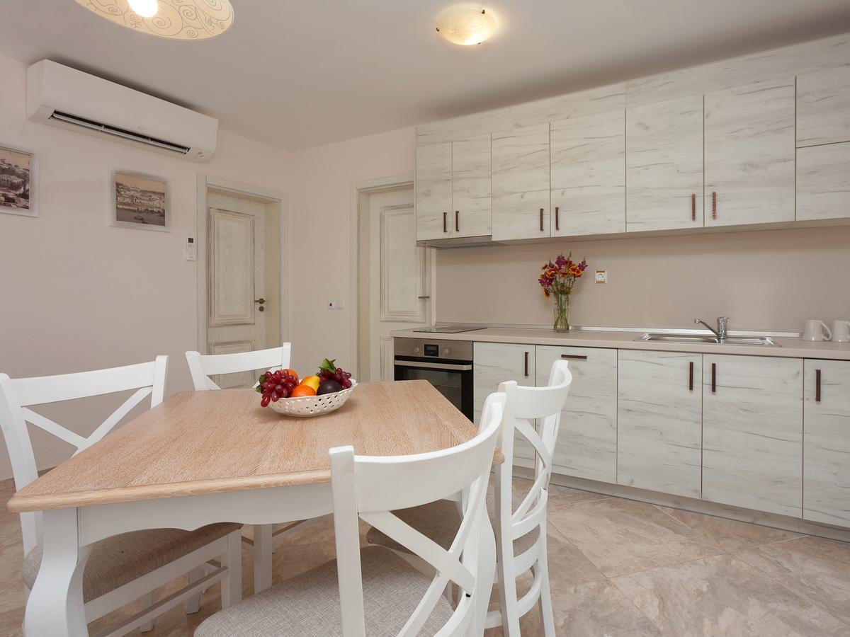 Antik Apartments Balchik Exterior photo